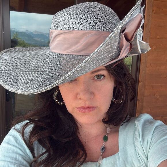 Vintage Whittal & Javits Silver Metallic Open Weave Mesh Large Tricorn Derby Hat main image 14